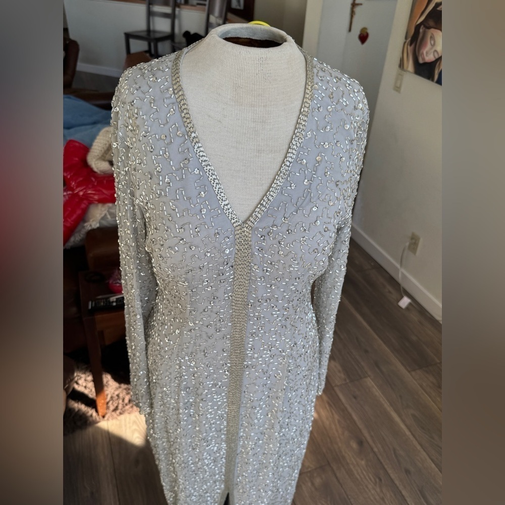 Elegant beaded silk gown size 8 silver / grey long sleeve vintage flawless - Picture 6 of 16